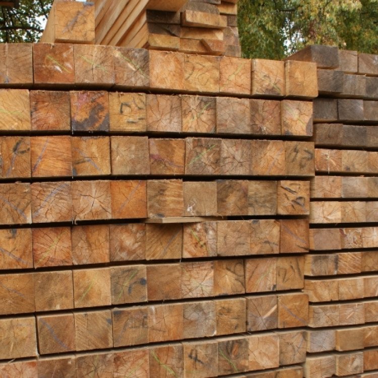 Брус обрезной из лиственницы